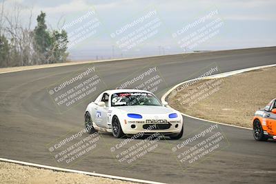 media/Jan-26-2025-CalClub SCCA (Sun) [[cfcea7df88]]/Group 4/Race/